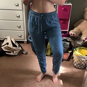 Lightweight pants